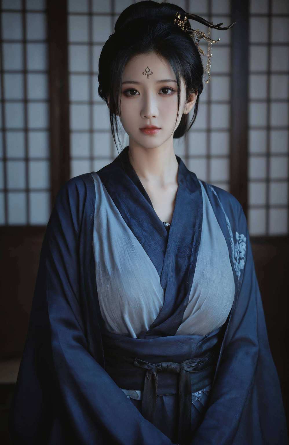 四妹那婉约的身影如同一抹春风轻轻拂过心田
